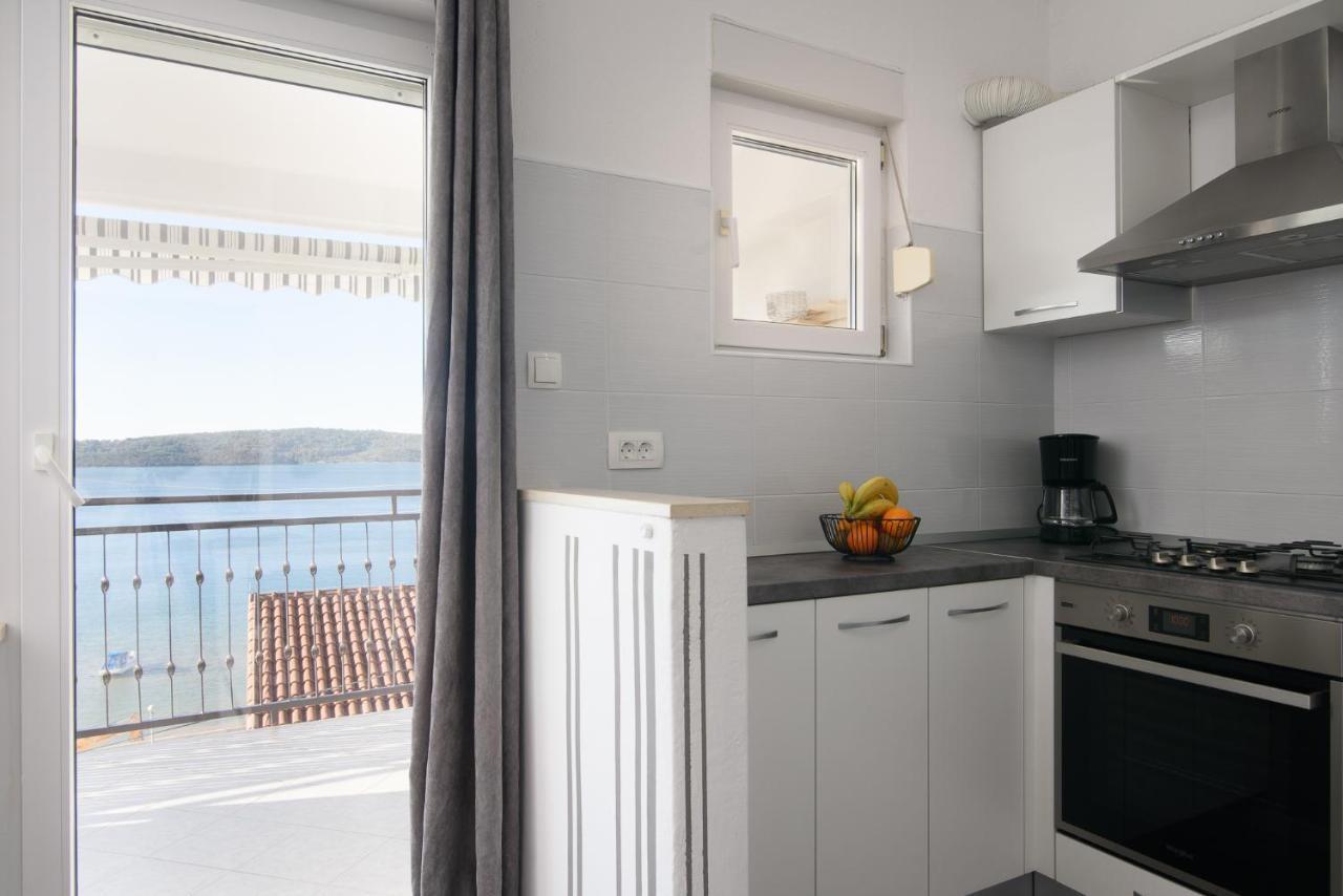 Apartment Kristina Trogir Exterior foto