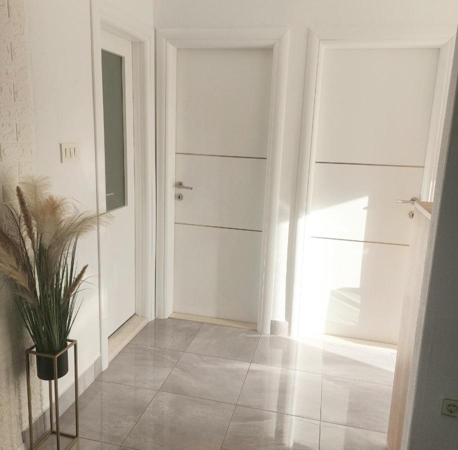 Apartment Kristina Trogir Exterior foto