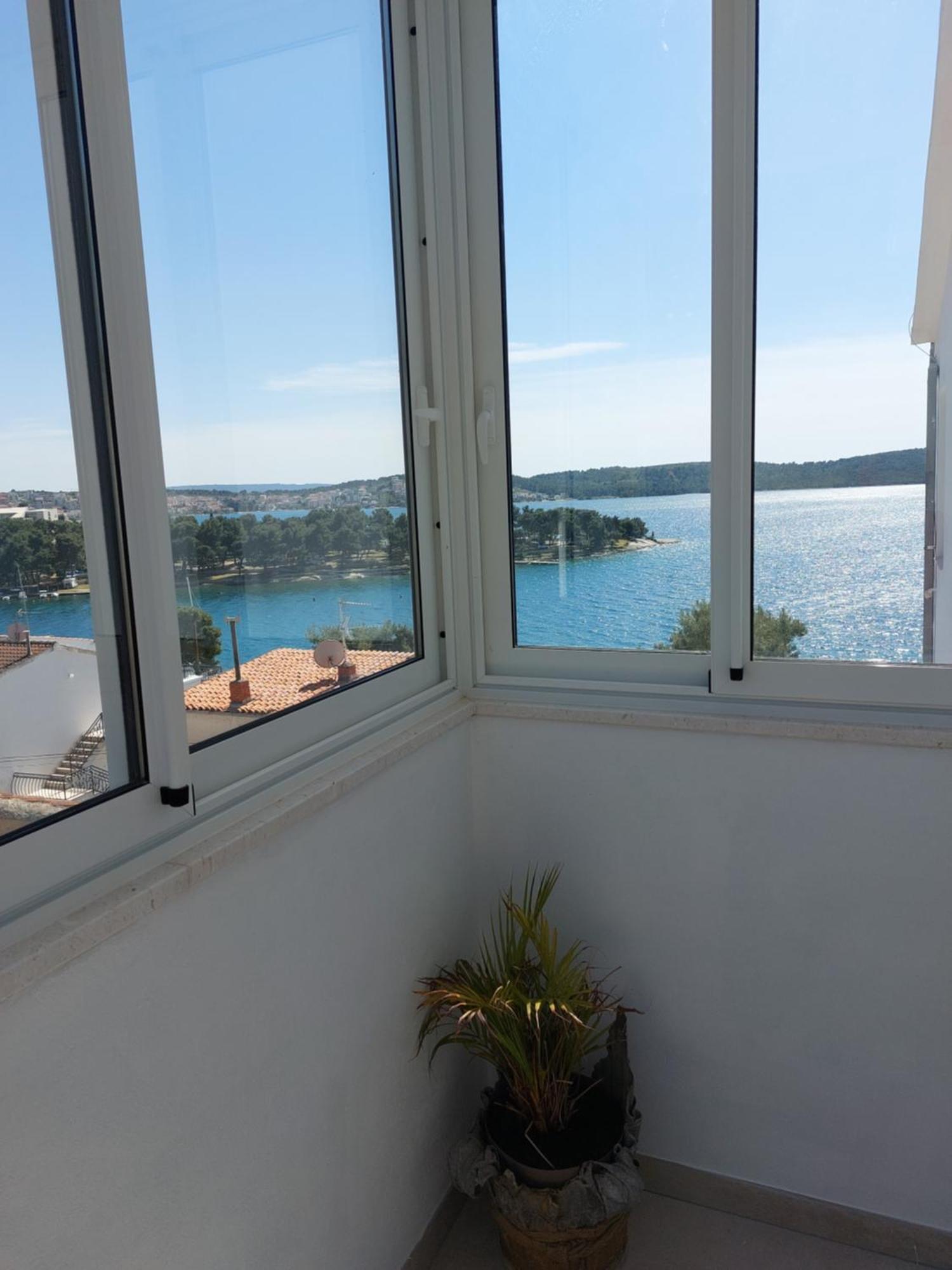 Apartment Kristina Trogir Exterior foto